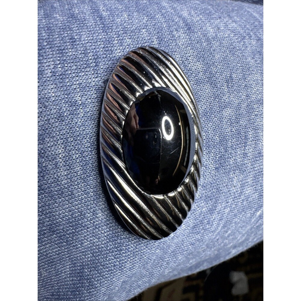 Trifari brooch or pin vintage vintage silver Tone w/Black Stone